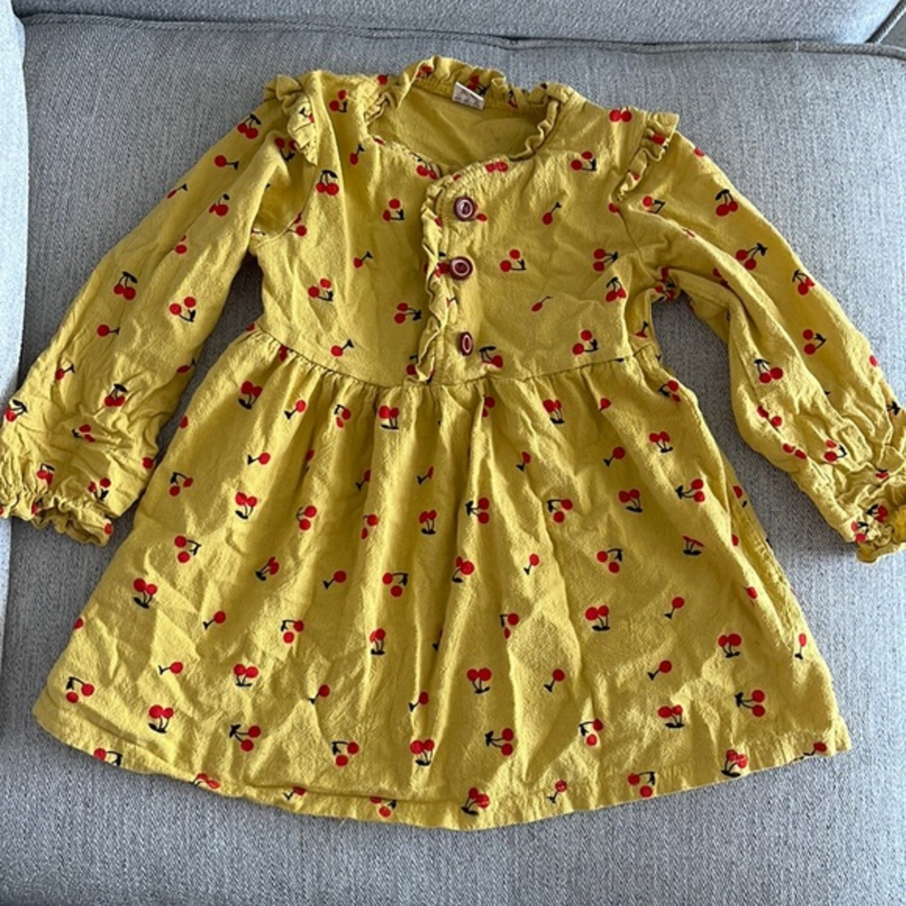 The pig baby cherry dress 4T